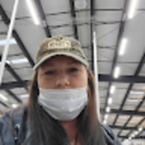 Meet your Posher, Lori